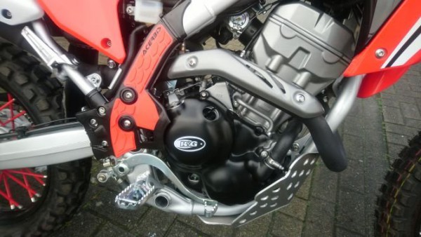 CRF_Motorcover-rechts.JPG