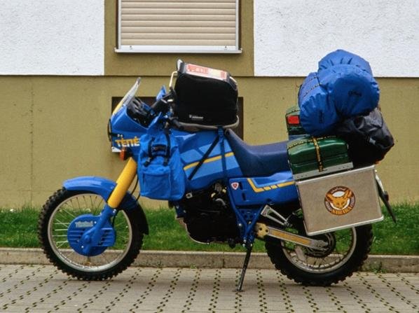 XT 600  abfahrbereit für Sahara 1988.jpg