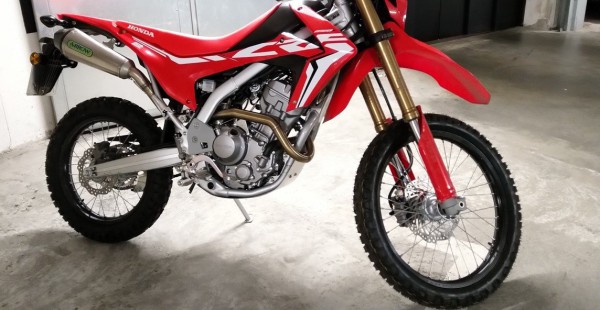 Honda CRF 250 Seite.jpg